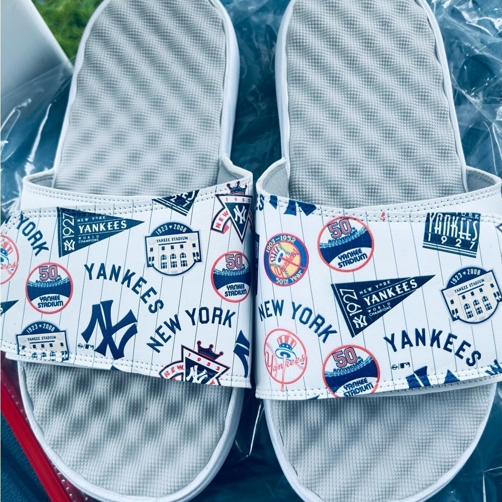 News Yankees Cooperstown Loudmouth Slides